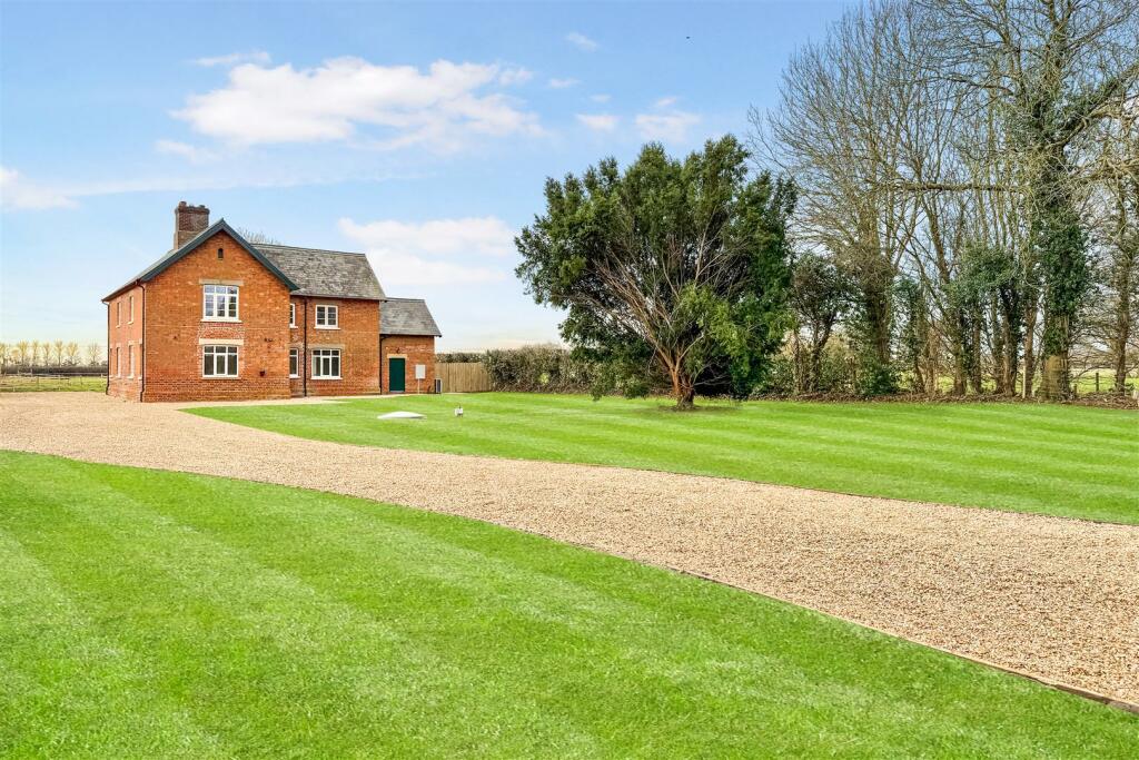Main image of property: Stone Lane, Haddington, Lincoln