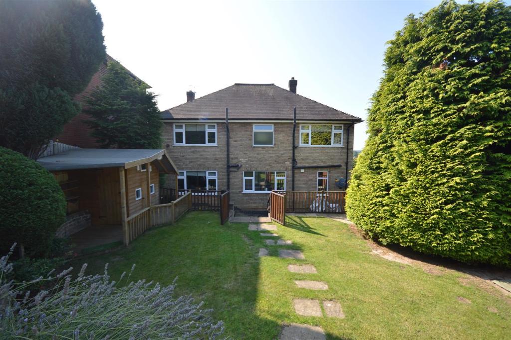 4 bedroom detached house for sale in Long Leys Road, Lincoln, LN1