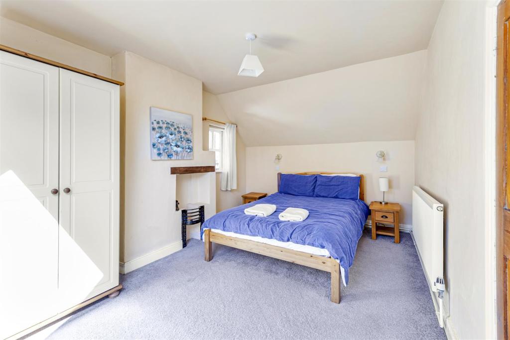 2 bedroom detached house for sale in Bailgate, Lincoln, LN1