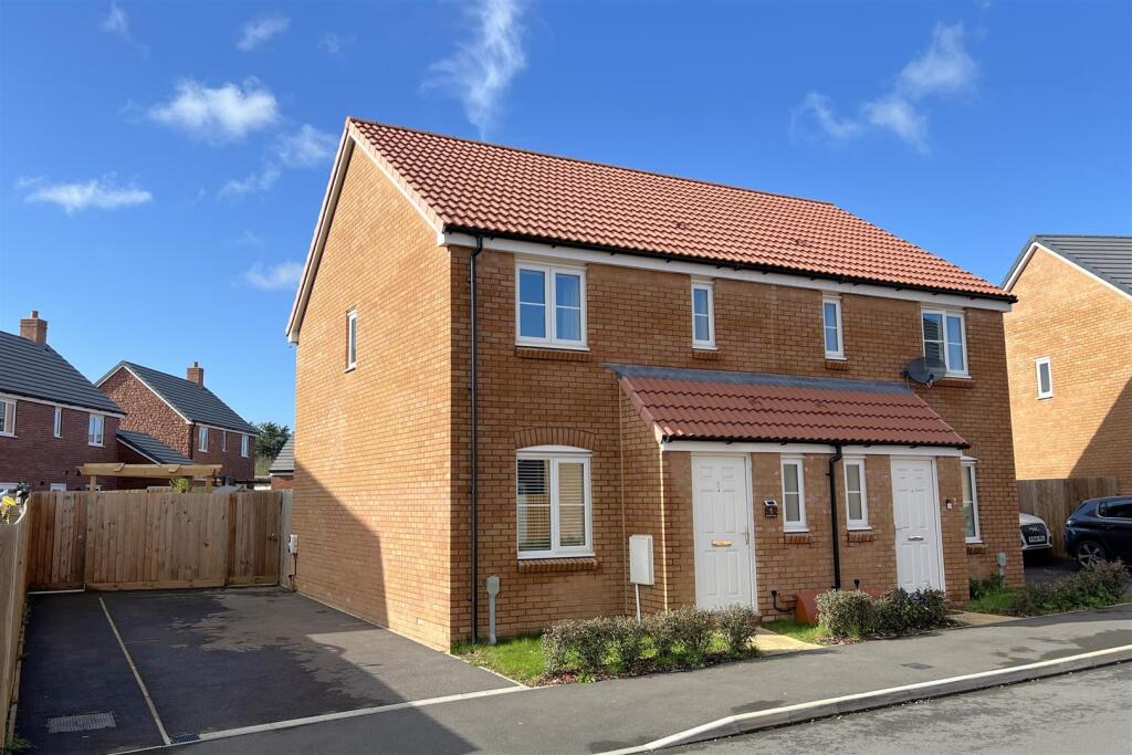 Main image of property: Bilberries Close, Monkton Heathfield, Taunton