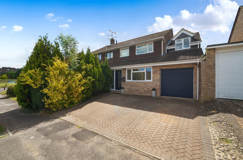Main image of property: Derwent Drive, Dunstable, Bedfordshire
