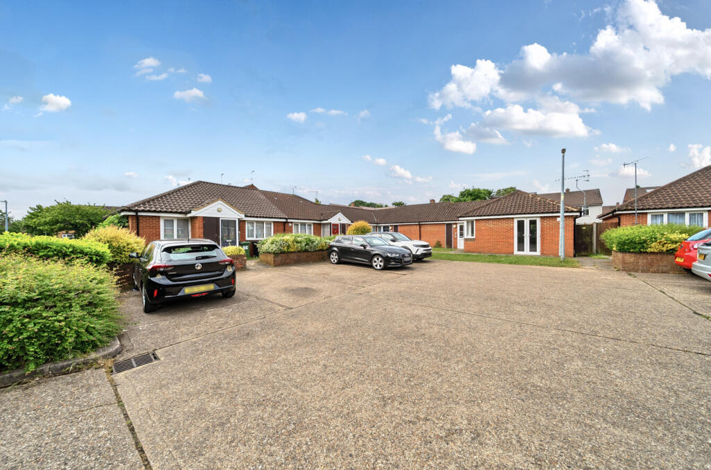 Main image of property: New Woodfield Green, Dunstable, Bedfordshire