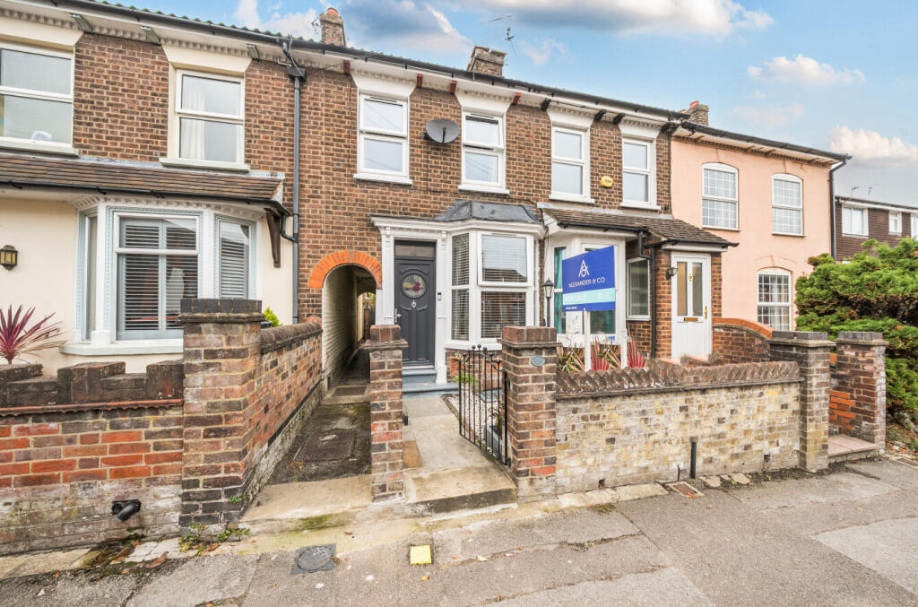 Main image of property: Chiltern Road, Dunstable, Bedfordshire