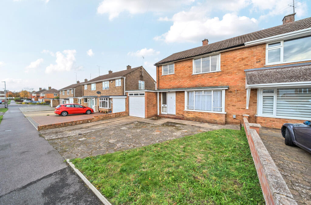 Main image of property: Appleby Gardens, Dunstable, Bedfordshire