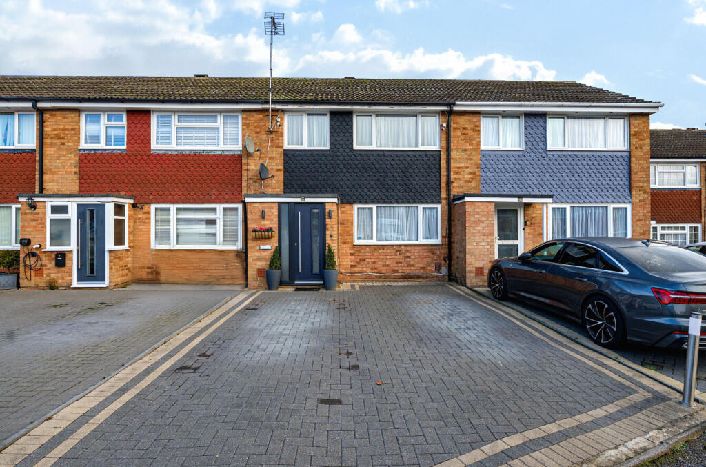Main image of property: Cheyne Close, Dunstable, Bedfordshire