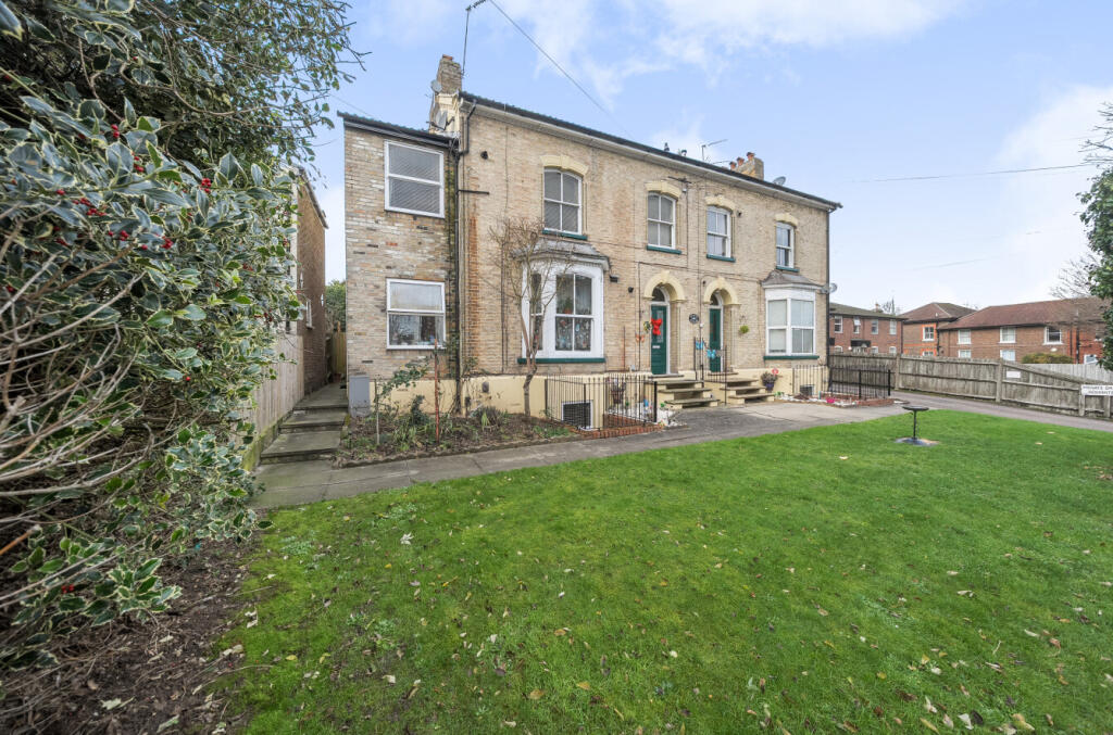 Main image of property: Acacia Villas, Icknield Street, Dunstable