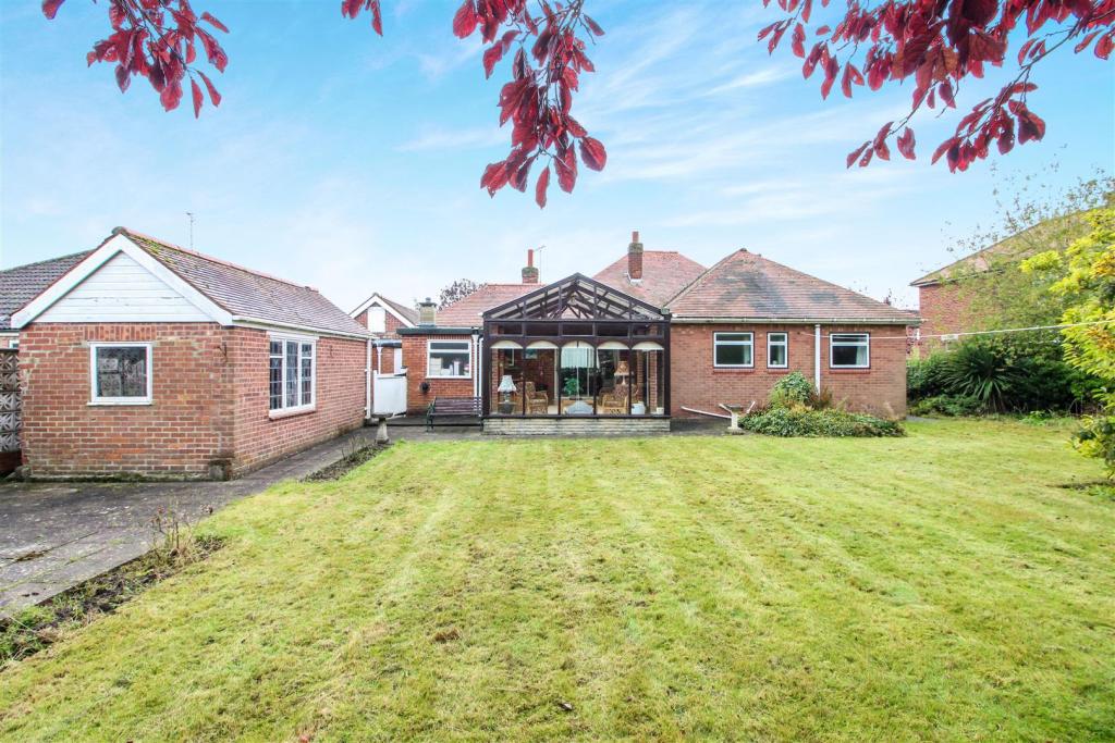 3 bedroom detached bungalow for sale in Station Road, Cranswick