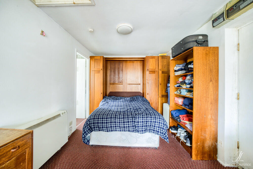 Additional property image - The Lindens, York Road