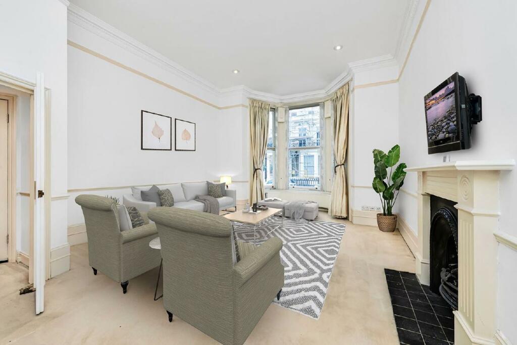2 bedroom flat for sale in Earls Court Square, Earls Court, SW5