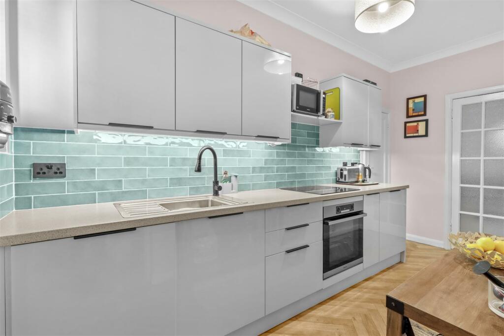 Additional property image - Dolphin House, 20 Meads Street, Eastbourne