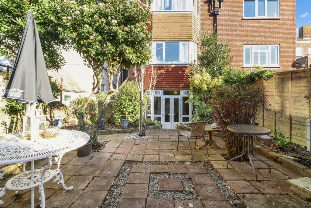 Additional property image - Dolphin House, 20 Meads Street, Eastbourne