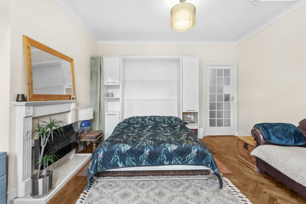 Additional property image - Dolphin House, 20 Meads Street, Eastbourne