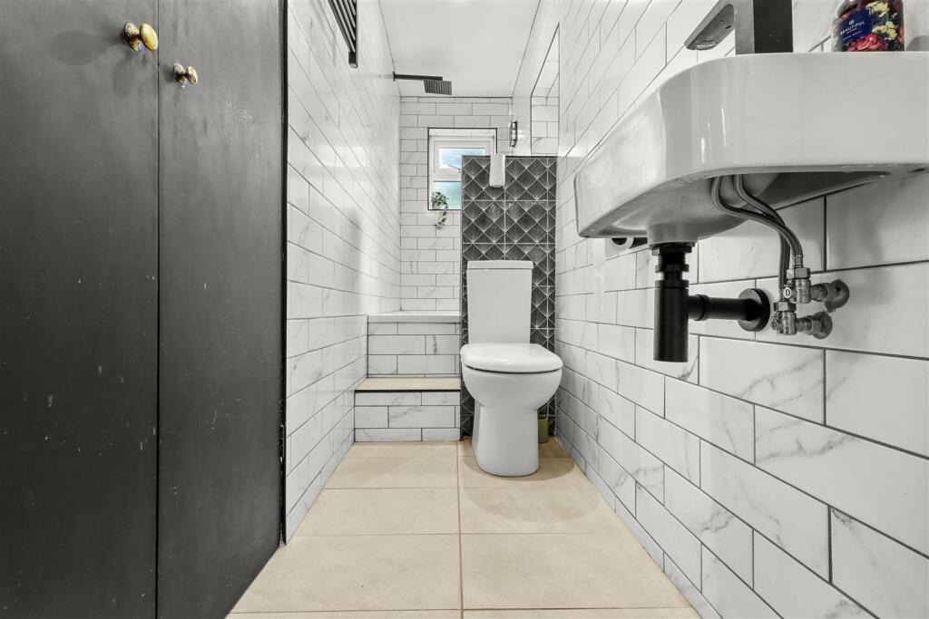 Additional property image - Dolphin House, 20 Meads Street, Eastbourne