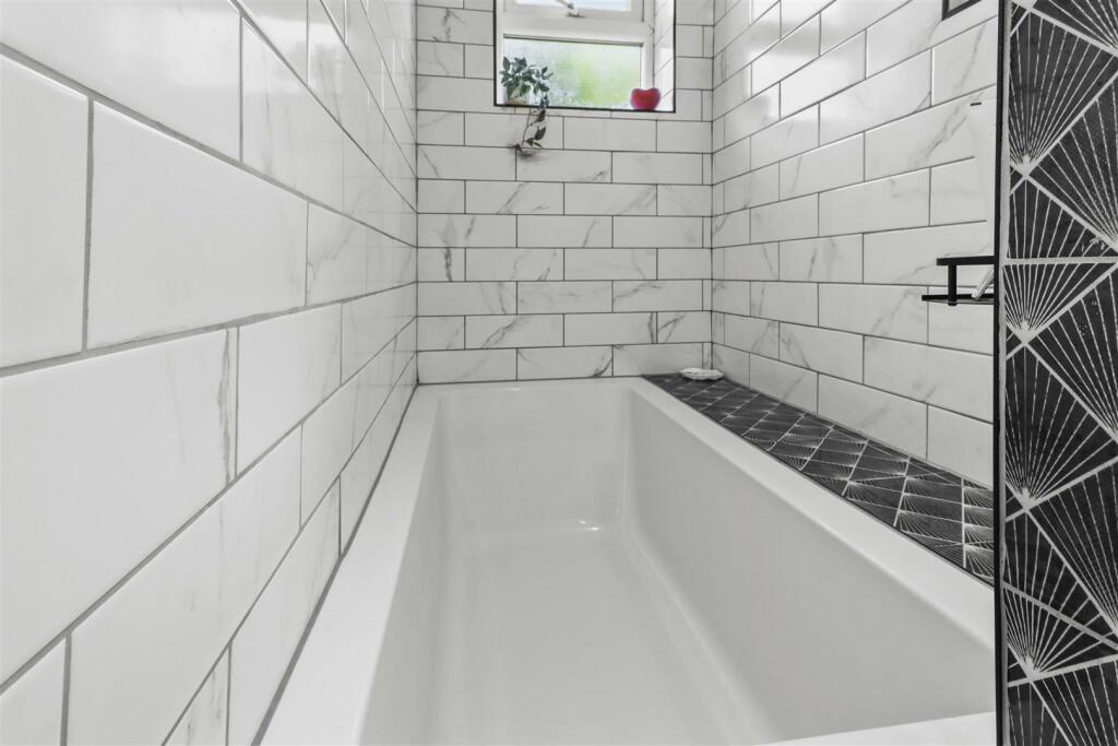 Additional property image - Dolphin House, 20 Meads Street, Eastbourne