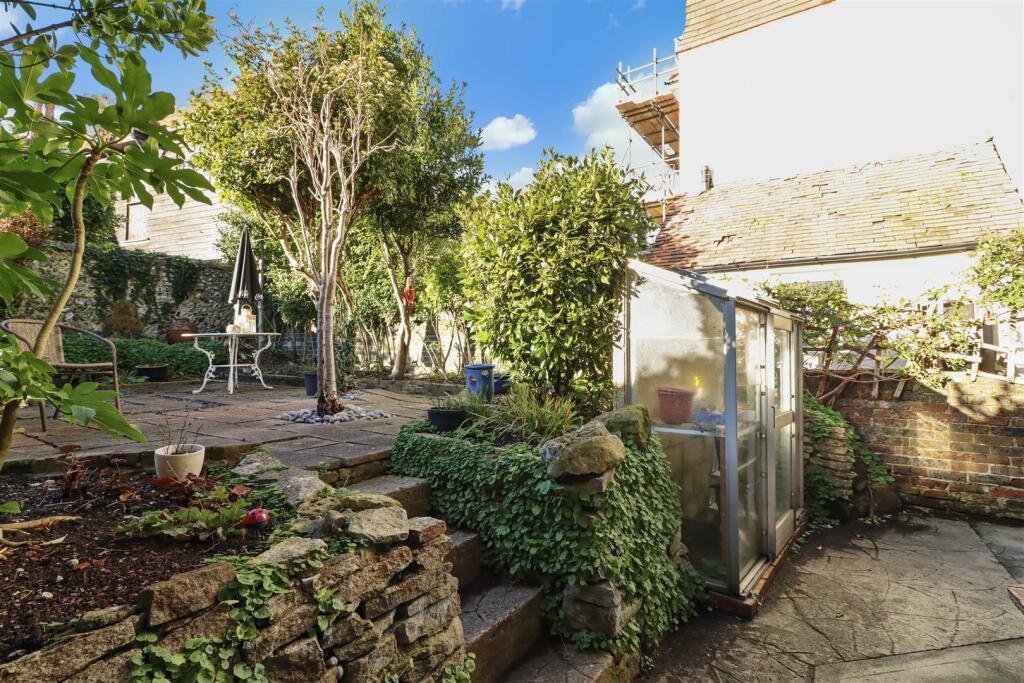 Additional property image - Dolphin House, 20 Meads Street, Eastbourne