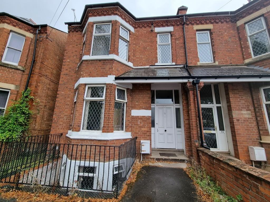 Main image of property: Radford Road, Leamington Spa, Warwickshire, CV31