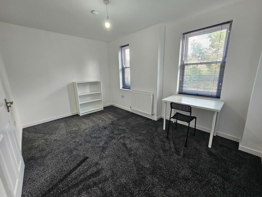 Additional property image - 4 Rai Court, Beauchamp Road, Leamington Spa, Warwickshire, CV32