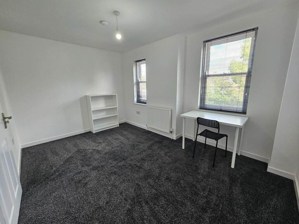 Additional property image - 4 Rai Court, Beauchamp Road, Leamington Spa, Warwickshire, CV32