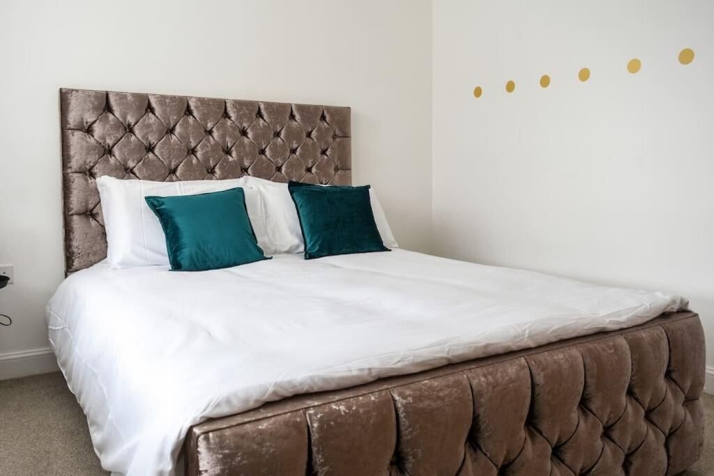 Additional property image - Peregrine Way, Warwick, Warwickshire, CV34