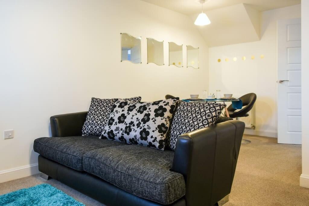 Additional property image - Peregrine Way, Warwick, Warwickshire, CV34