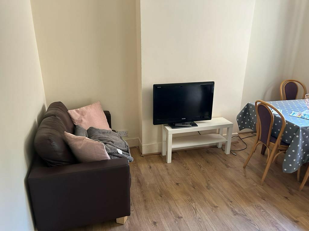 Additional property image - Clapham Terrace, Leamington Spa, Warwickshire, CV31