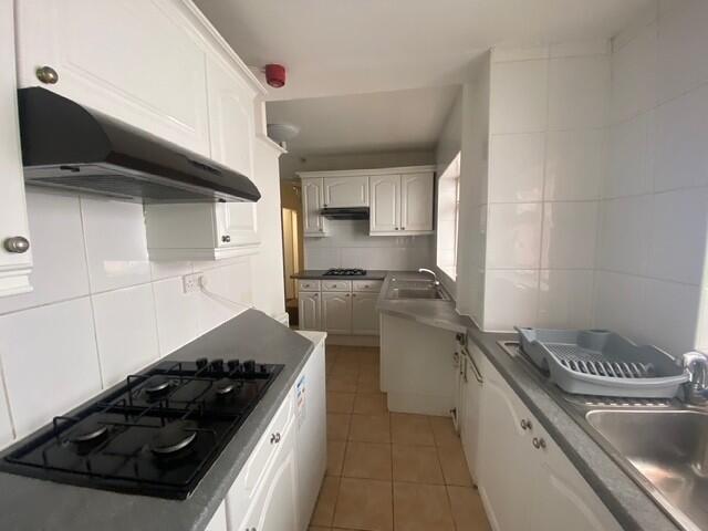 Additional property image - Binswood Avenue, Leamington Spa, Warwickshire, CV32