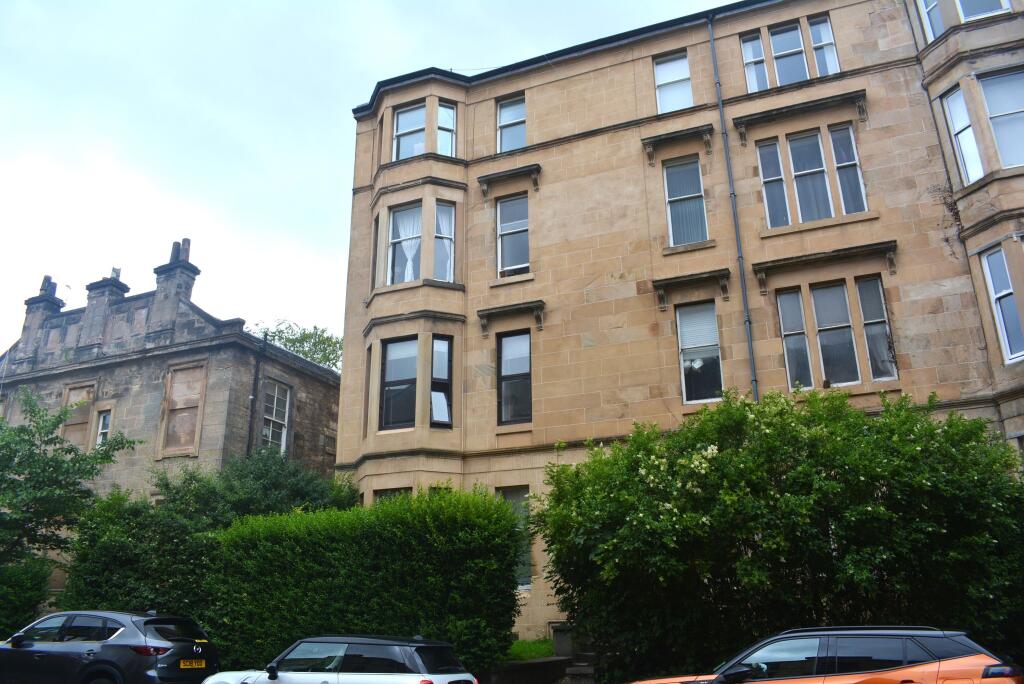 Main image of property: Flat 1/2, 64 Otago Street, Glasgow, G12 8PE