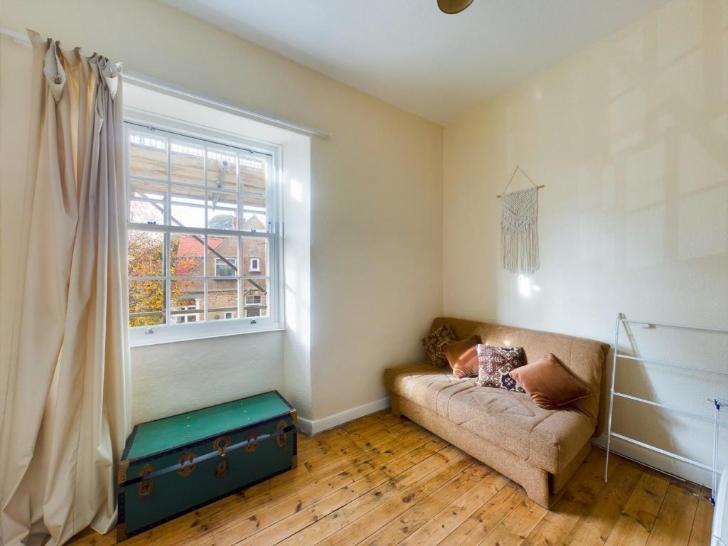 Commercial property for sale in High Street, BromptonBySawdon