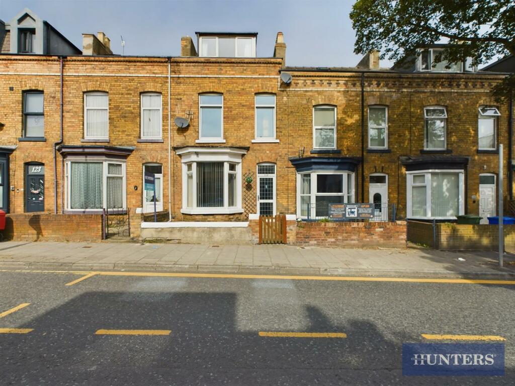 3 bedroom house for sale in Prospect Road, Scarborough, YO12