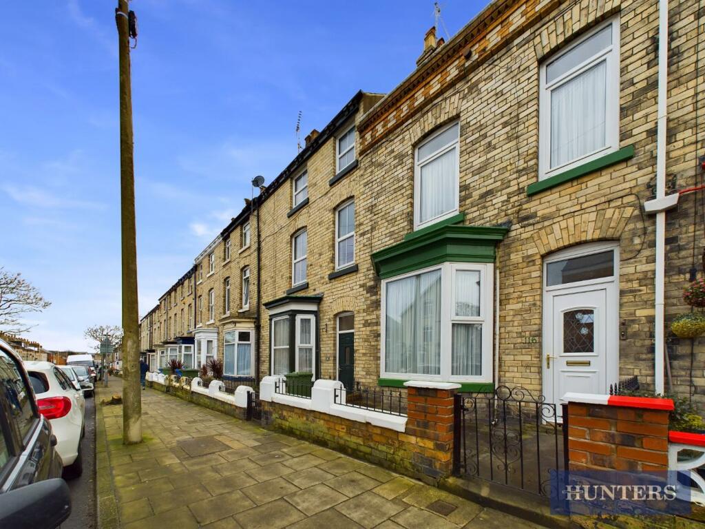 4 bedroom terraced house for sale in Prospect Road, Scarborough, YO12