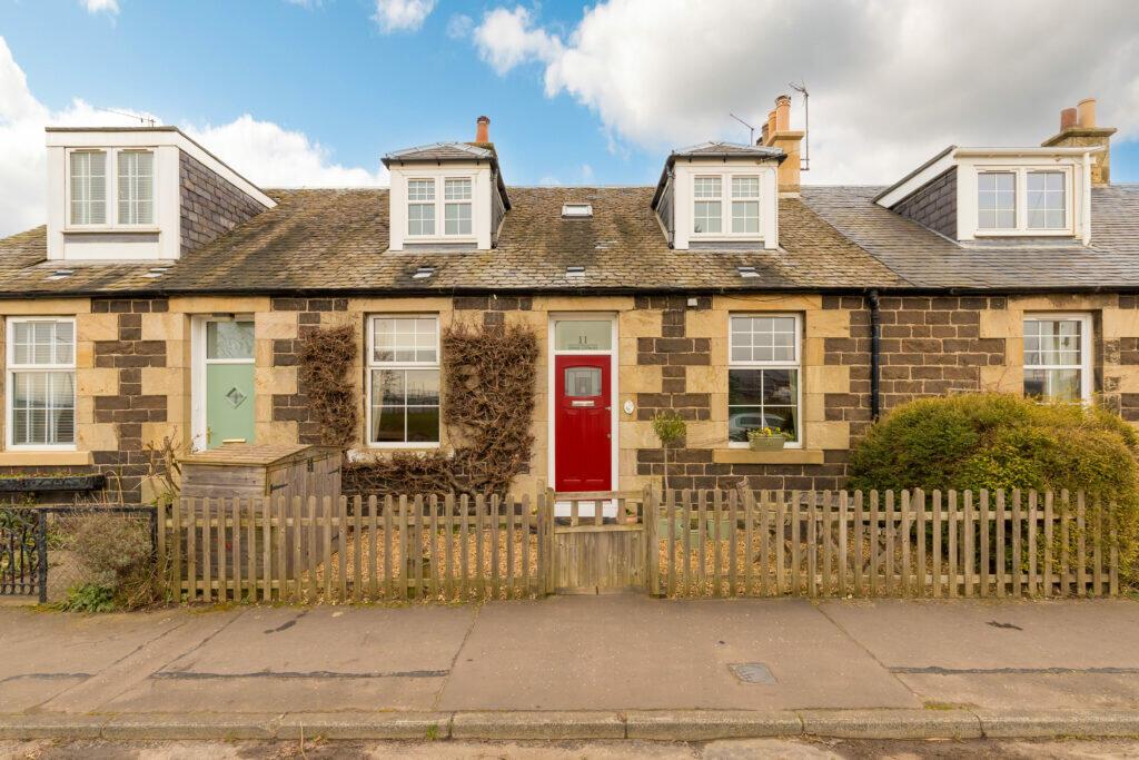 4 bedroom terraced house for sale in 11 Lennie Cottages, West Craigs, EH12 0BB, EH12