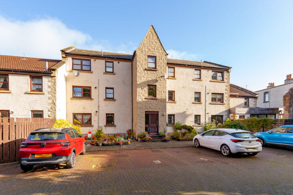 Main image of property: 19/6 Rose Lane, South Queensferry, EH30 9XW
