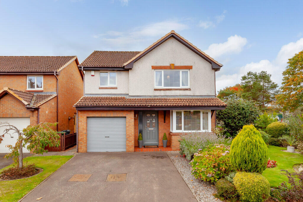 Main image of property: 2 Glendinning Road, Kirkliston, EH29 9HE