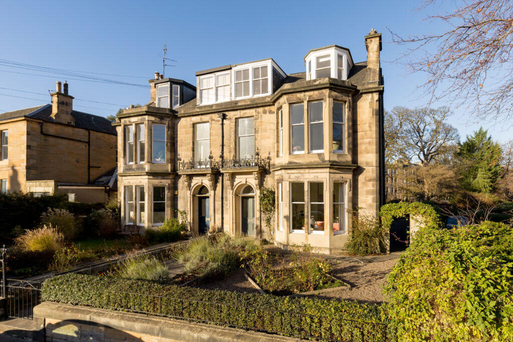 Main image of property: 1B Palmerston Road, The Grange, EH9 1TL