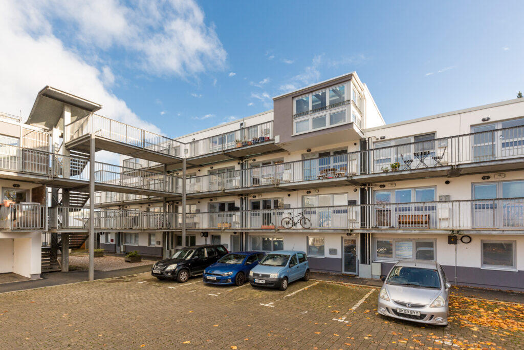 Main image of property: 27 Cellar Bank, Prestonfield, EH16 5GT