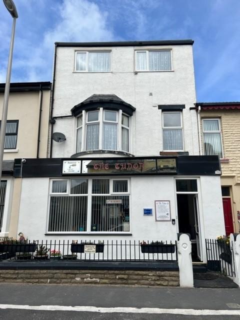 10 bedroom hotel to lease in Crystal Road, Blackpool, Lancashire, FY1