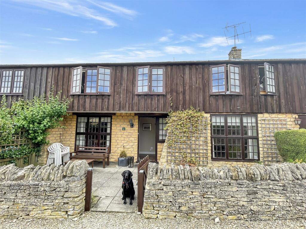 3 bedroom terraced house for sale in High Street, Chipping Campden, GL55