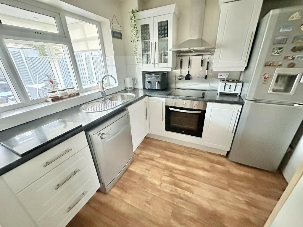 Additional property image - Vale Road, Whitby