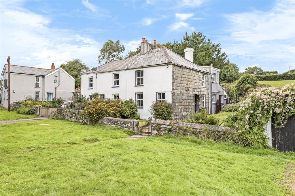 3 bedroom semi-detached house for sale in Tremar Coombe, Liskeard ...