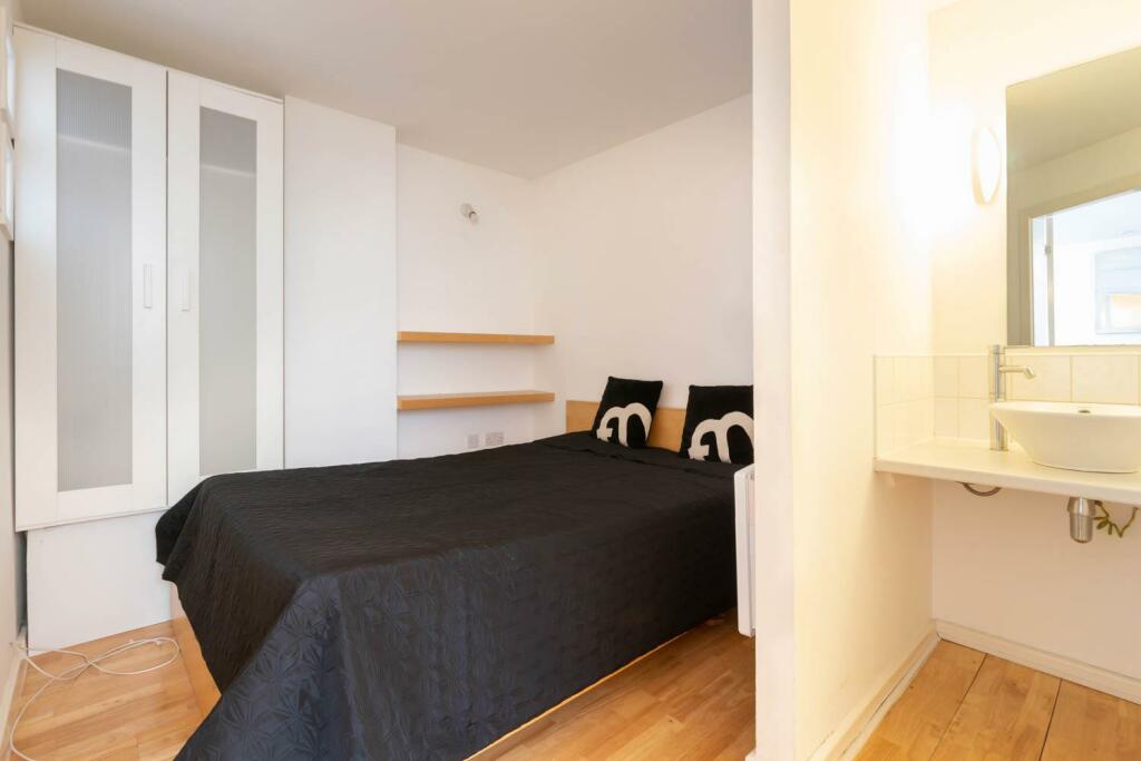 Additional property image - Sun House, Bennetts Hill, B2 5RS