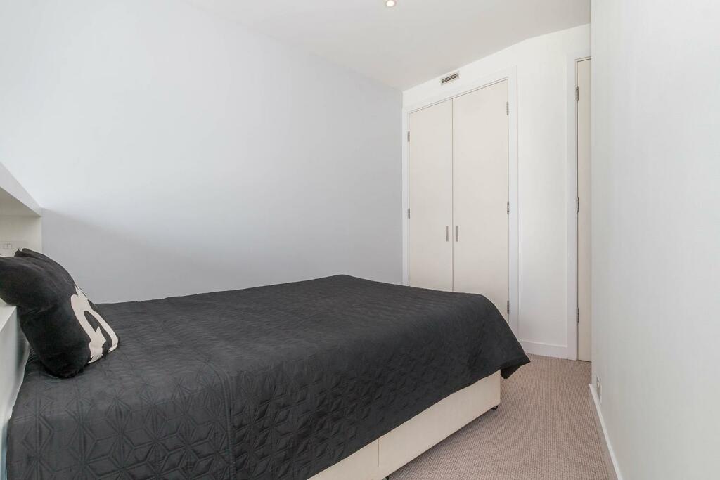 Additional property image - Rotunda, New Street, B2 4PA
