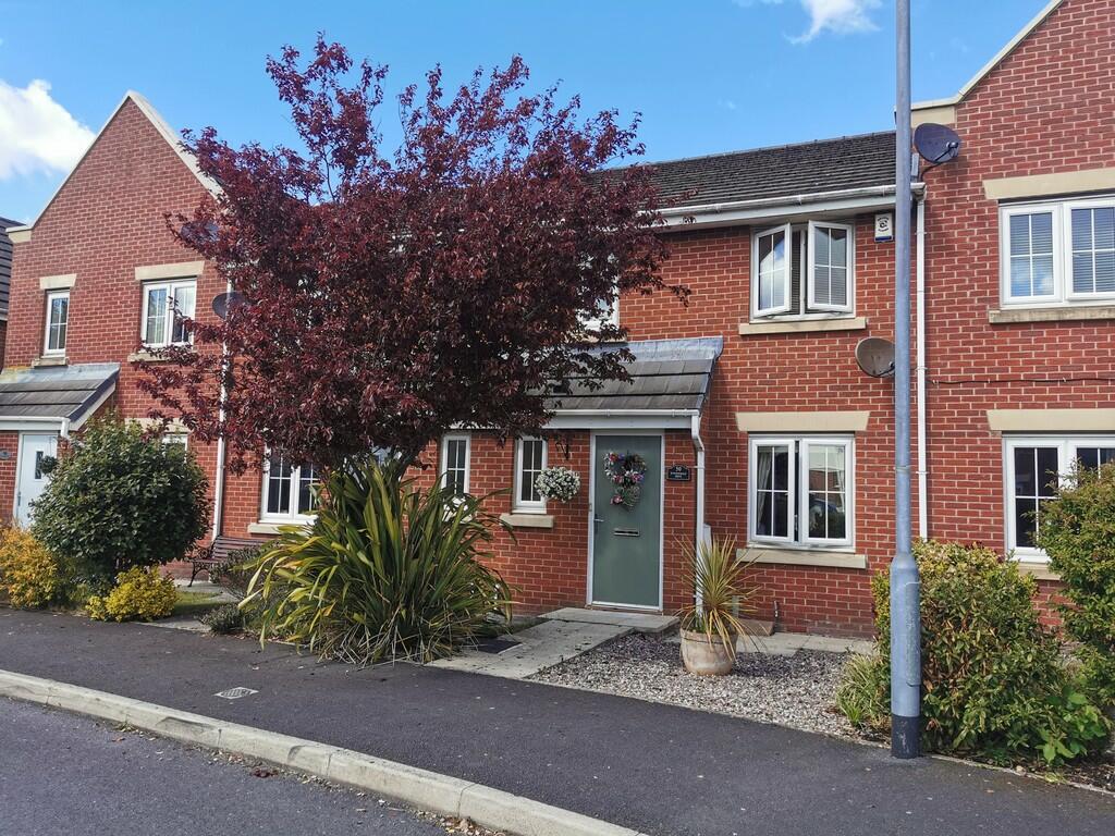 4 bedroom mews property for rent in Sunningdale Drive, Buckshaw Village