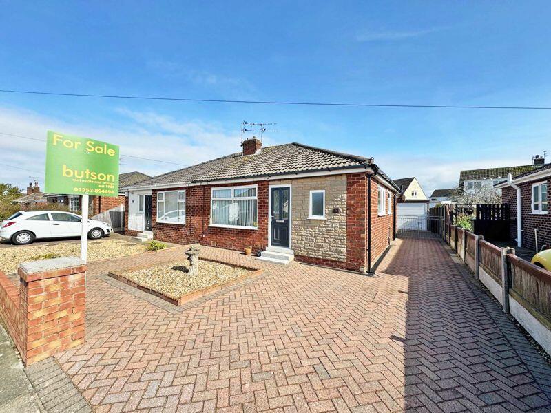 2 bedroom semidetached bungalow for sale in 6 Whiteholme Drive, Carleton, FY6 7PP, FY6