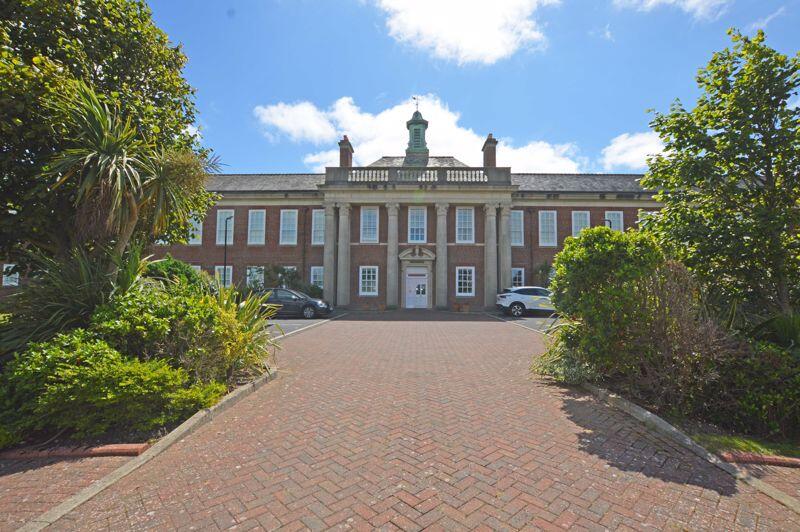 Main image of property: 3 Queens Manor, Clifton Drive South, Lytham St. Annes