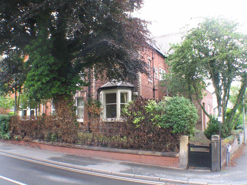 Main image of property: Flat 4, 59 Breck Road, Poulton-Le-Fylde, FY6 7AQ