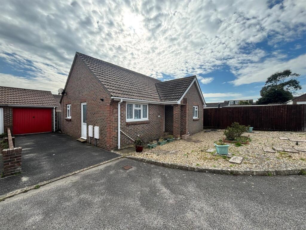 Main image of property: Rolfe Crescent, Chickerell, Weymouth