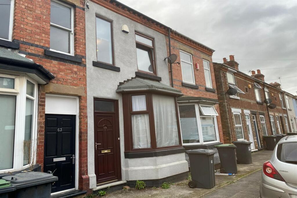 3 bedroom terraced house for rent in Windsor Street, Beeston, NG9 2BW, NG9
