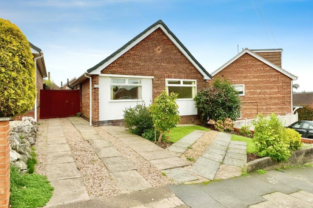 Main image of property: 13 Redland Close, Chilwell, NG9 5LA
