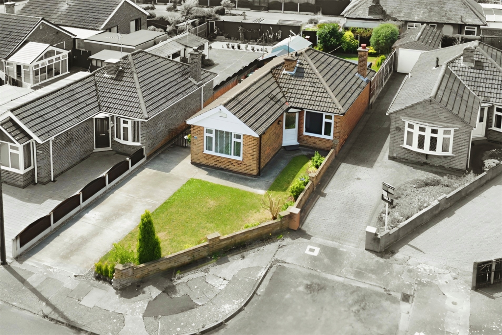 Main image of property: Derwent Close, Attenborough, NG9 6BX