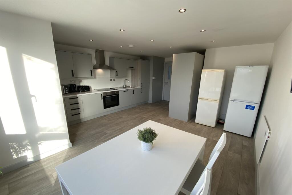 Main image of property: Mooregate House, Middle Street, NG9 1FX